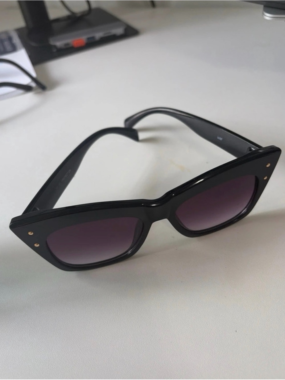 Black Cat-Eye Sunglasses with Gradient Lenses